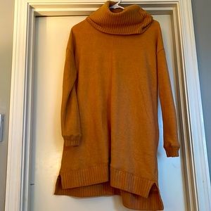 Lulu’s long sleeve, cowl neck weather dress